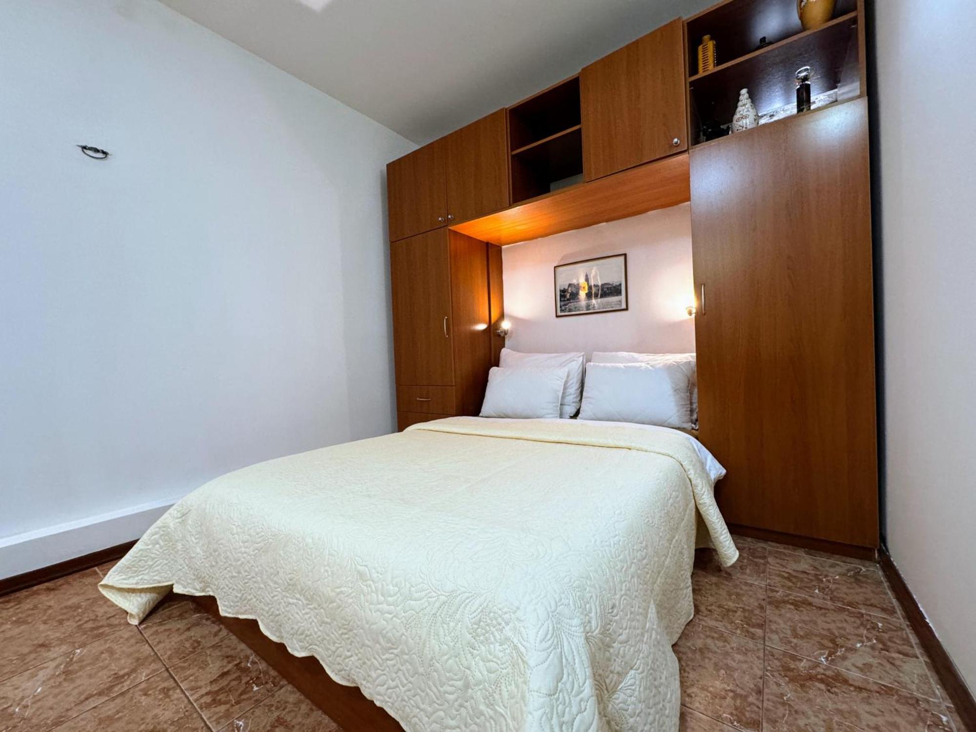 Grgur Studio Apartments Split Bagian luar foto