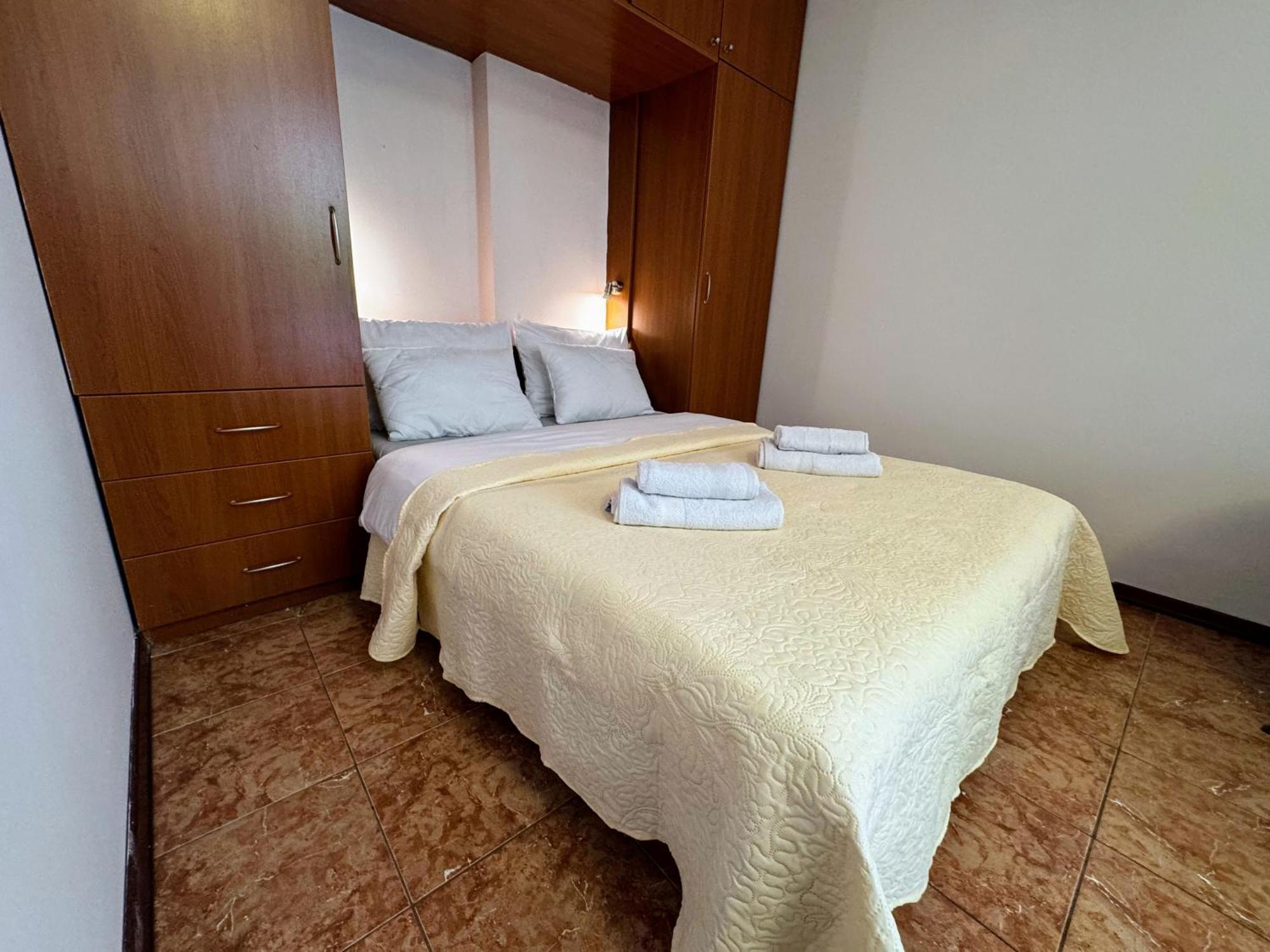 Grgur Studio Apartments Split Bagian luar foto