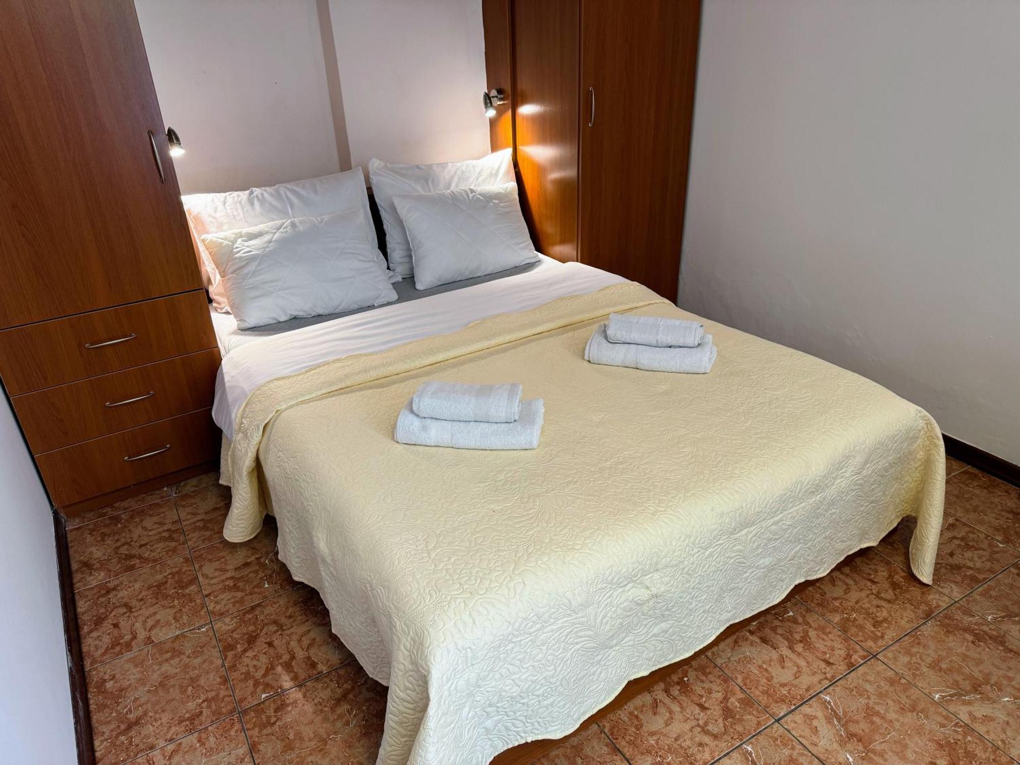Grgur Studio Apartments Split Bagian luar foto